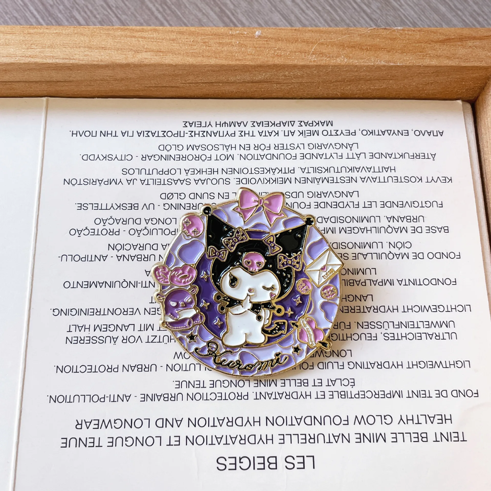 Sanrio 핀 헬로 키티 Kuromi 배지 브로치 Cinnamoroll 만화 금속 옷깃 핀 학생 배낭 쥬얼리 액세서리 선물