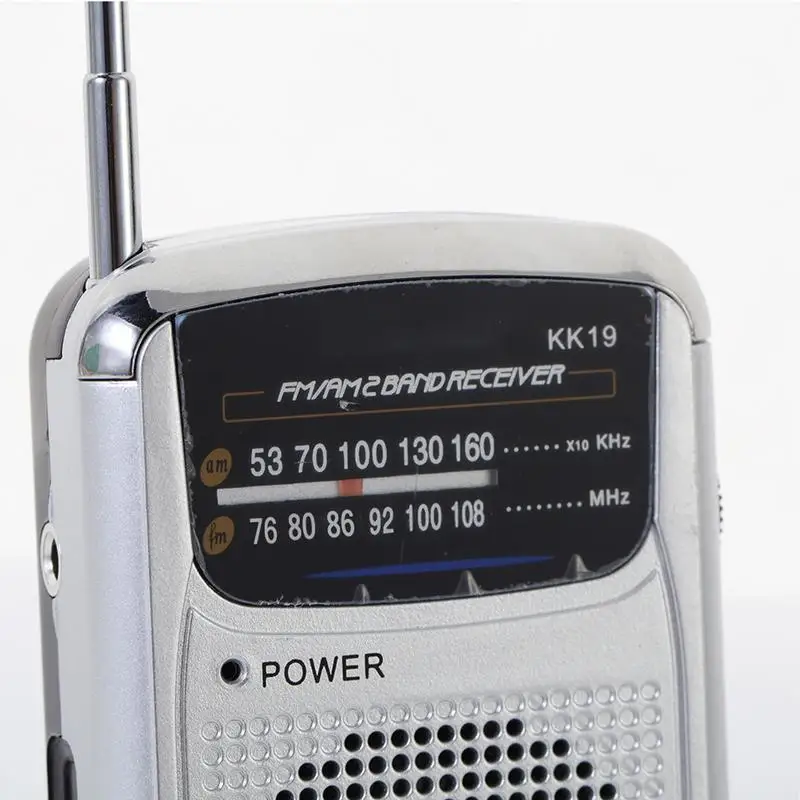 Radio FM AM con batería, Radio pequeña portátil estable, herramienta de entretenimiento para personas mayores con antena para dormitorio y sala de estar