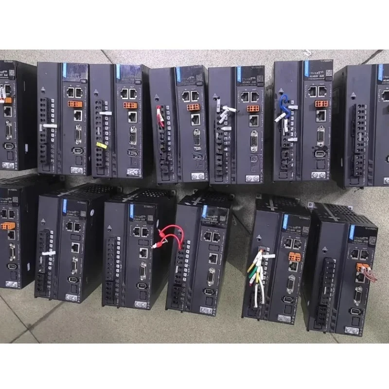 Servoazionamento usato SV660NT8R4I-FH testato OK e spedito Quicklyse