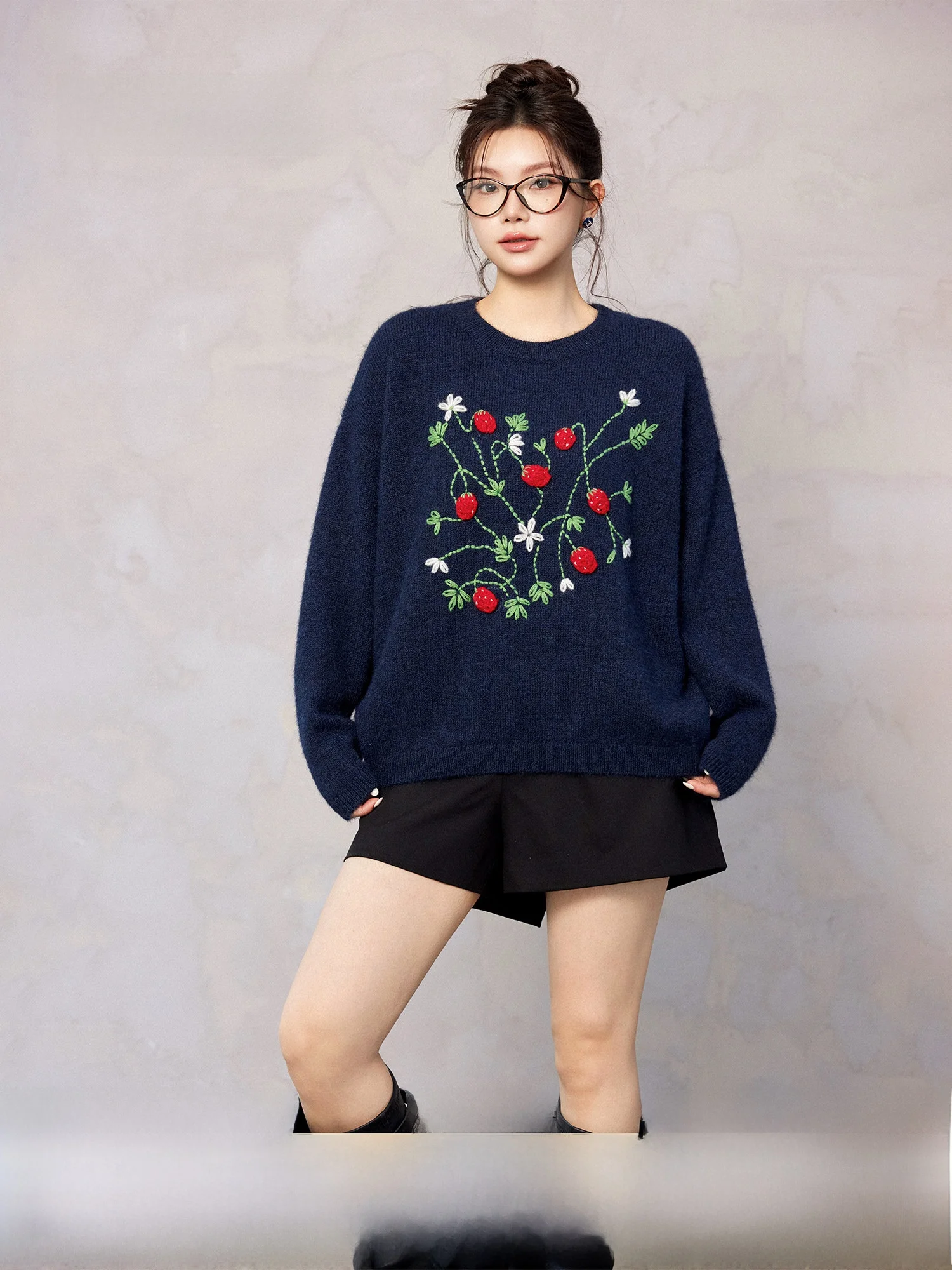 

Plusmall Mis Blue Language Heavy Work Hooked Flower Embroidery Alpaca Wool Knitwear round Ne 3D Stberry Pattern Women'...