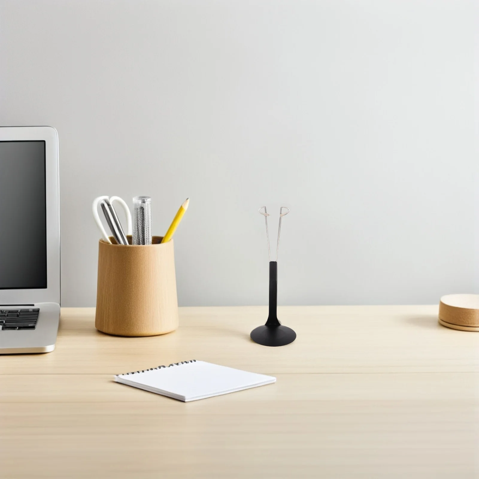 ฐานโลหะสำหรับฟิกเกอร์ขนาด 1/6 จำนวน 10 ชิ้น ปรับความสูงได้ พกพาสะดวก ใช้สำหรับตั้งโชว์และรองรับฟิกเกอร์