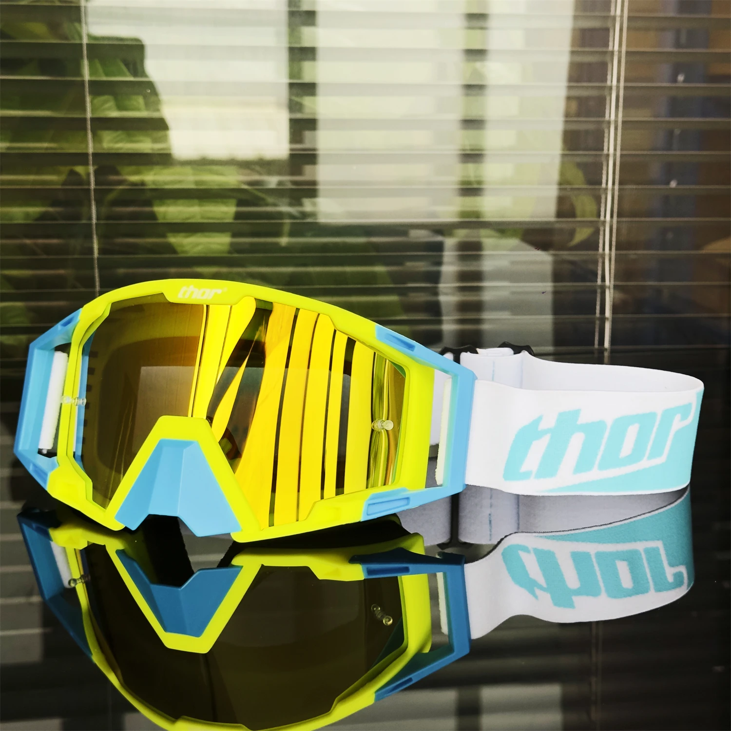 Motocross Glasses Motorcycle ATV MTB Cross-country Riding Sports MX Goggles Motorcycle Helmet UV400 Bicycles Goggles