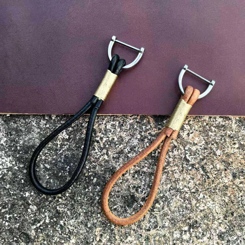 Vintage Handmade Leather Keychain Cowhide Wrist Strap Key Chain Men Women Car Keyring for All Kinds of Car Keys