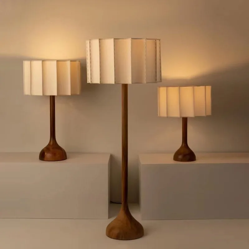 Japanese-style Retro Solid Wood Linen LED Table Lamp Warm Nordic Home Living Room Bedroom Atmosphere Ornament Lighting Desk Lamp