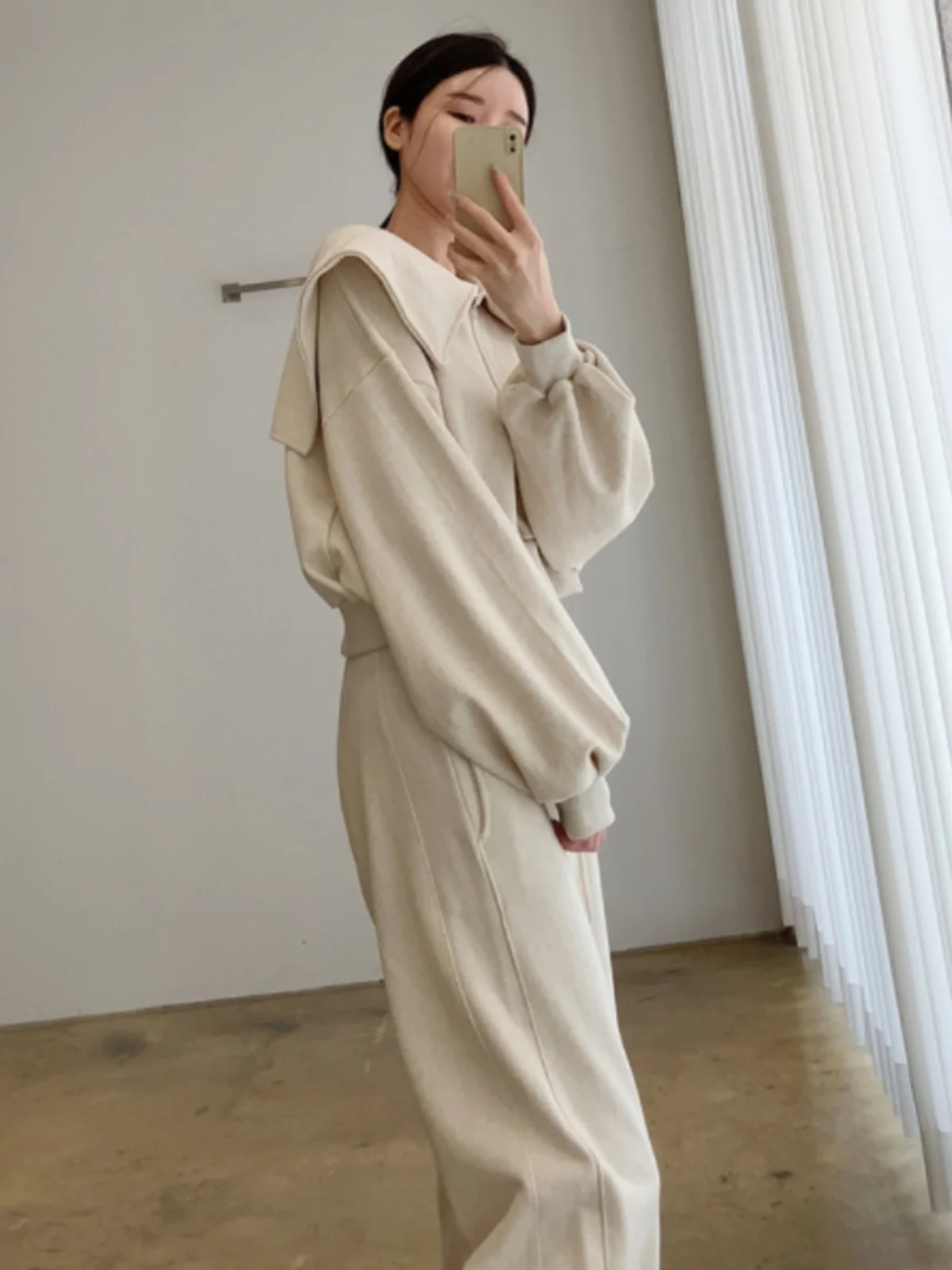 

Casual Sportswear Set for Women Anti-Aging Loose f-Zip Collared Sweatirt plus Faionable Cuffed Casual Sweatpants