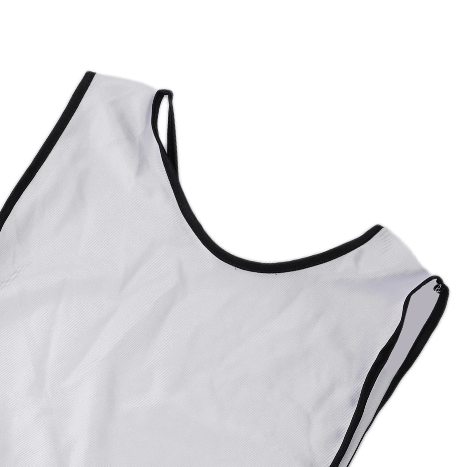

Child Sports Training BIBS Vests Fast Drying Basketball Soccer Football Rugby Mesh Package Includes 1 X Football Vest Jerseys