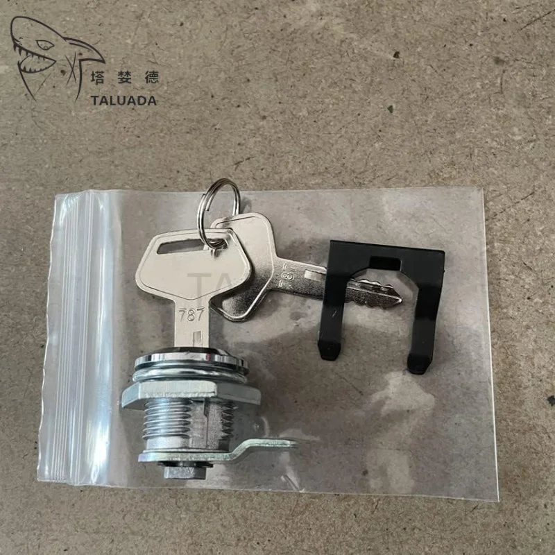 For Komatsu PC220-7-8 PC270-7-8 Toolbox Lock Core PC300-7-8 PC350-7-8 PC360-7-8/MO Edge Door Lock Core Excavator