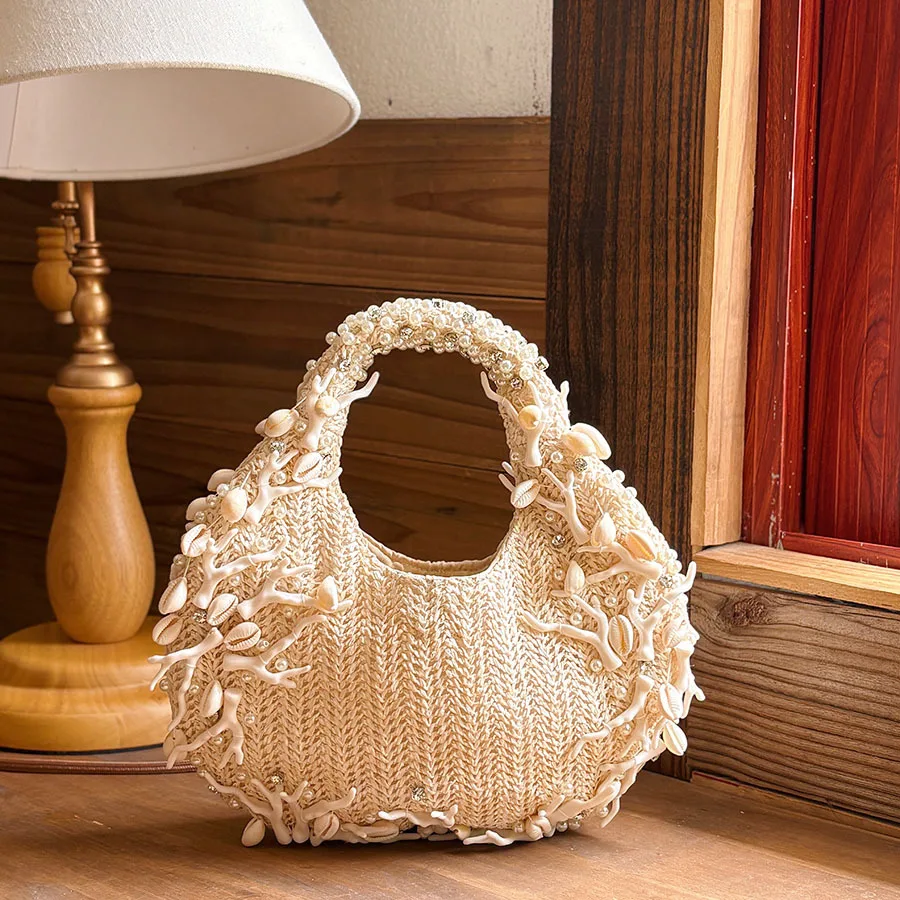 

Luxury Shell Coral Straw Bag Handmade Woven Shoulder Bag Half Moon Knitting Women Handbags Bohemian Beach Bags for Women Clutch