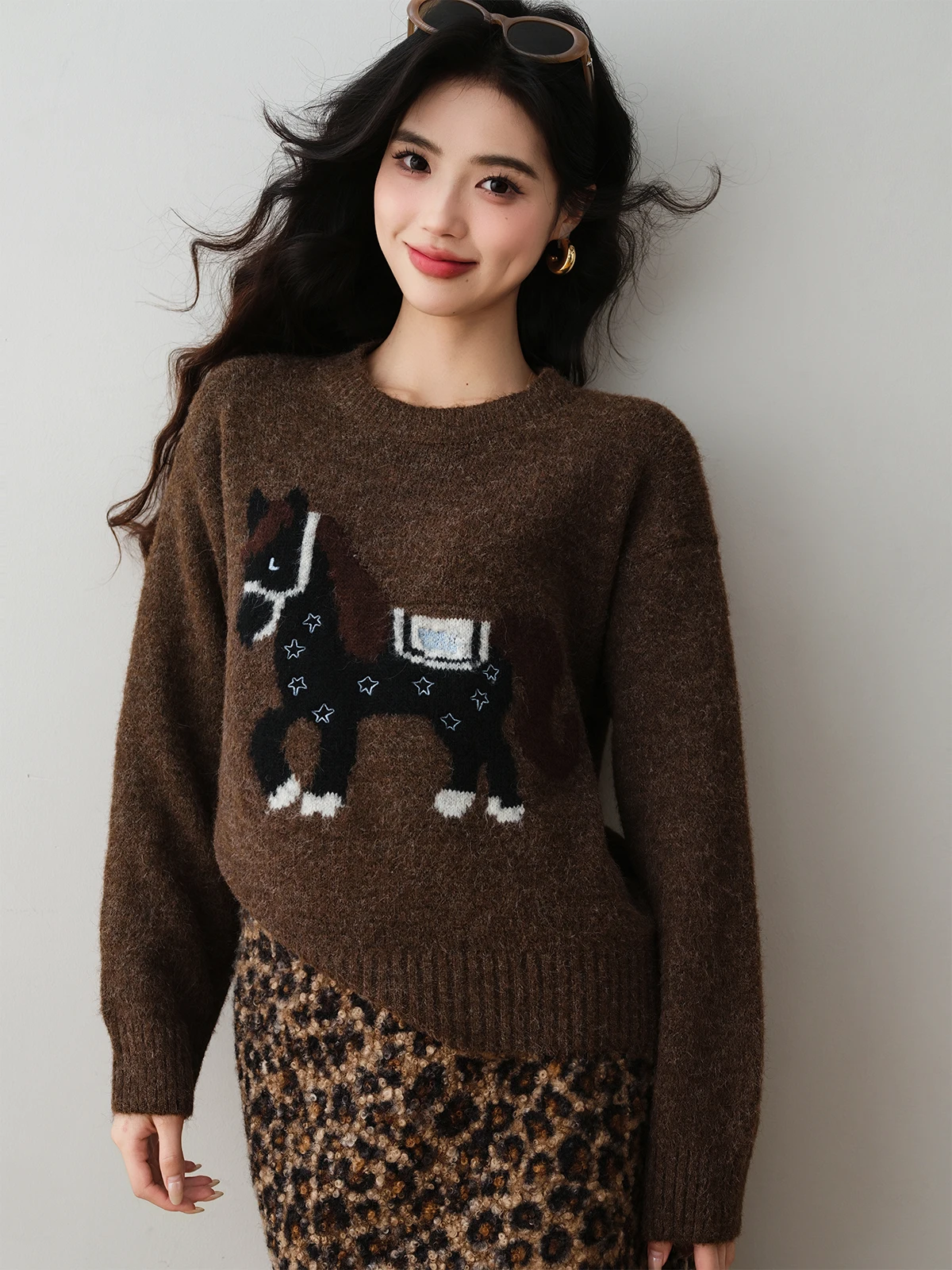 

Ronron Lazy Sle Retro round Ne Knitwear Spring 2026 Warmth Sensation Loose Fit Fem Long Sve Overhead Top