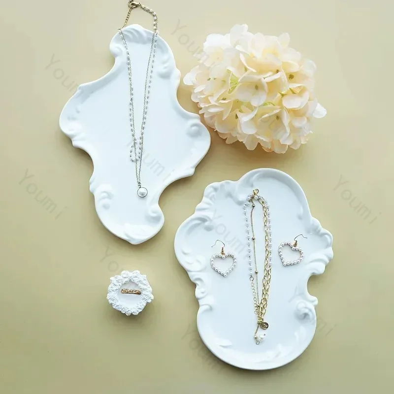 Irregular Pure White Gypsum  Tray Retro French Style Decoration Trays Home Bedroom Exquisite Desktop Jewelry Storage Ornament