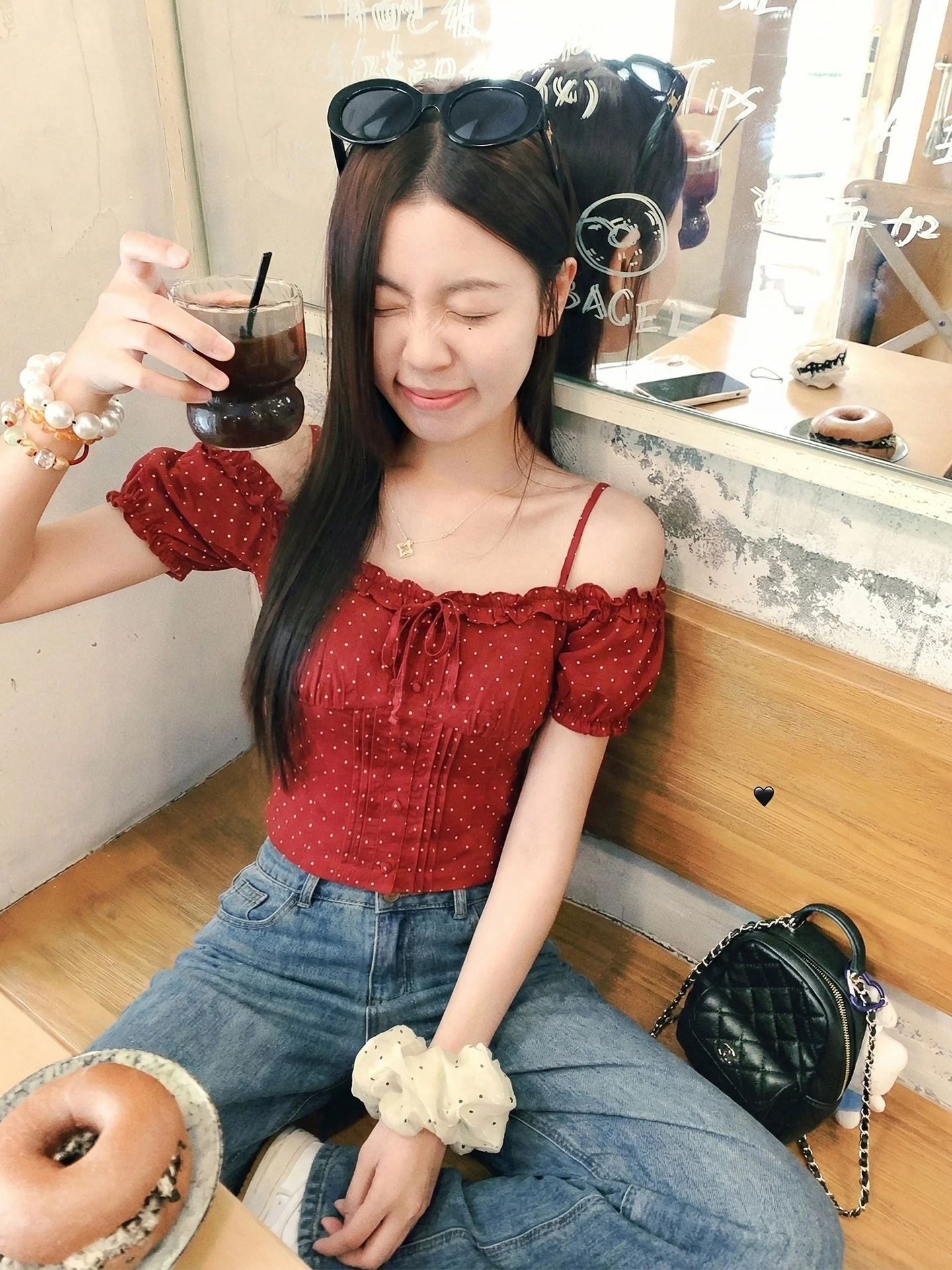 

Красная женская рубашка в горошек с рукавами-фонариками, облегающая, с открытыми плечами, укороченная, на одно плечо, в корейском стиле, для лета