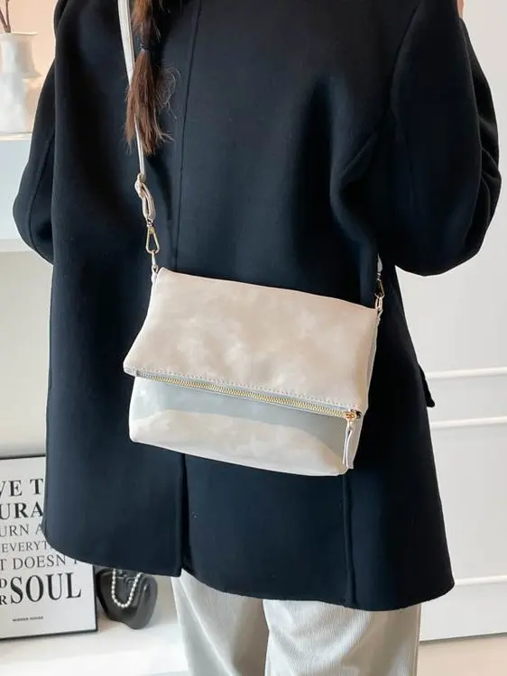 

Новинка 2025 года, однотонная сумка на одно плечо, простая модная легкая сумка через плечо для поездок на работу, повседневный коврик Sle ex