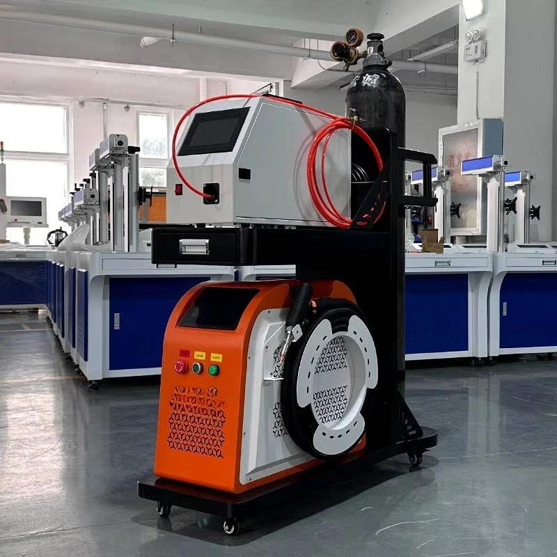 Air-cooled 2000W 4 in 1 Handheld 1500W Fiber  Welder  Marking Cutting Welding With Wire Feeder, Gas Cylinder