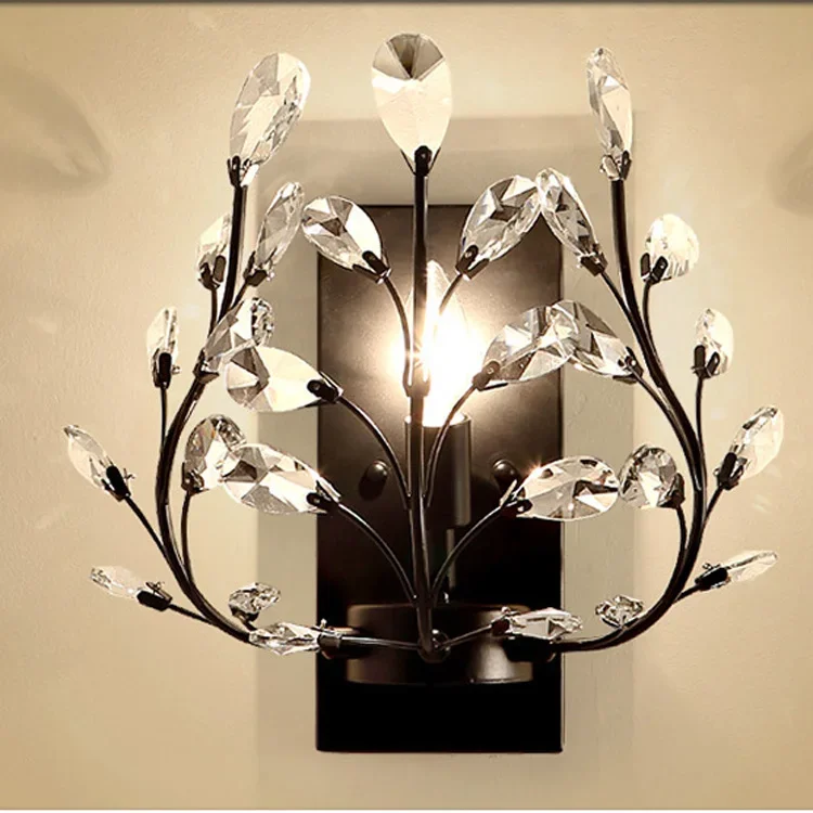 

Crystal Bedroom Bedsides Wall Sconce Luxury Gold Palace Gate Crystal Leaf Wall Lights European Living Room Wall Lighting Fixture