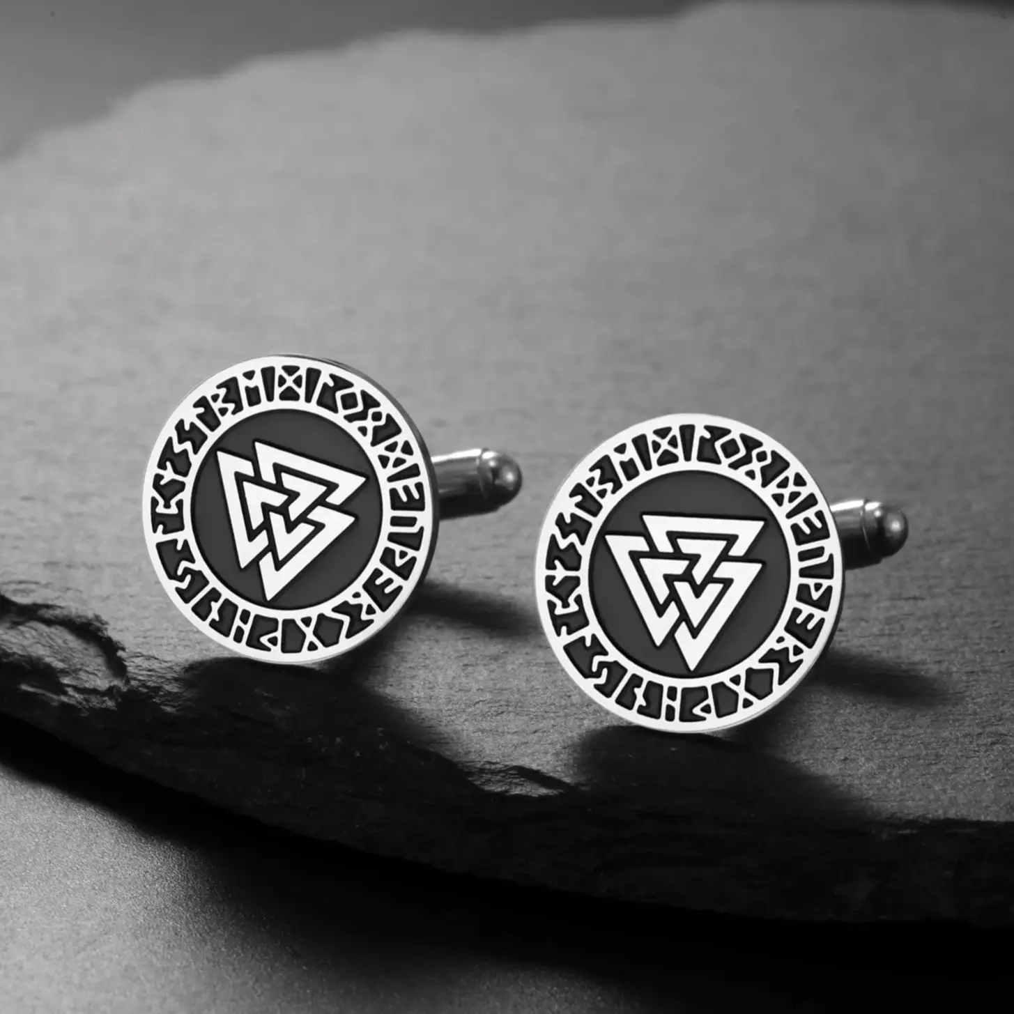 1pc Viking Runes Triangles Cufflinks for Men Odin Knot Norse Pagan Symbol Stainless Steel Protection Talisman Jewelry Gift