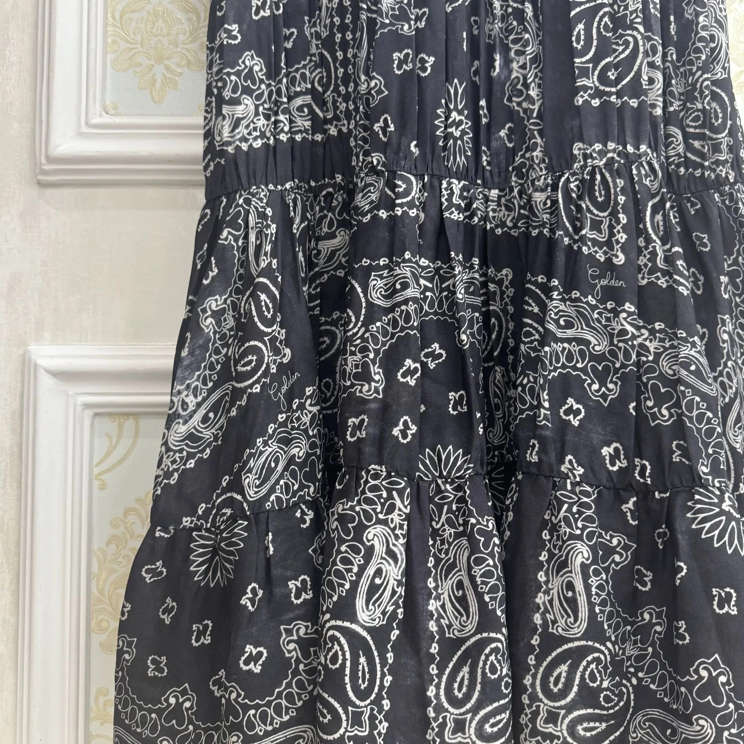 فستان نسائي طويل من الحرير 100% مطبوع عليه ريترو، فستان نسائي عتيق بصدر واحد وياقة مقلوبة وأكمام طويلة