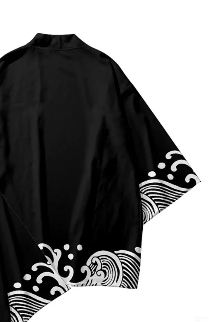 2025 الصيف نمط موجة مطبوعة كيمونو الرجال الياقة المفتوحة لعب الأدوار الشارع الشهير بلوزة سوداء