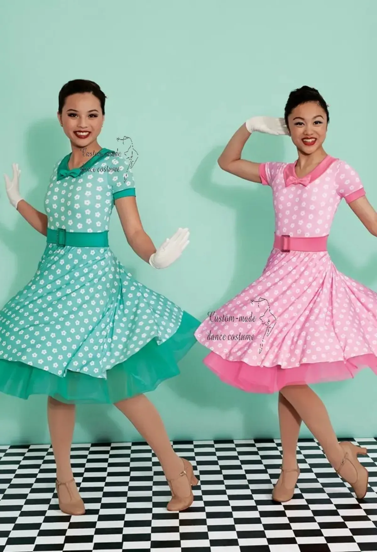 

Custom-Made Retro 50s Dance Dress for Women, Swing Style Costume with Floral Print and Full Circle Skirt, Ideal for Recitals, Co