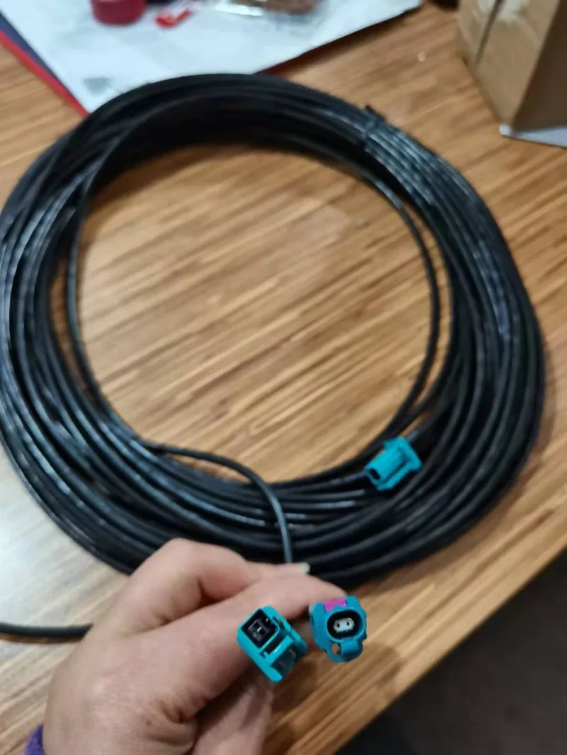 

1-метровый 2-метровый кабель TE MATEnet — H-MTD Ethernet