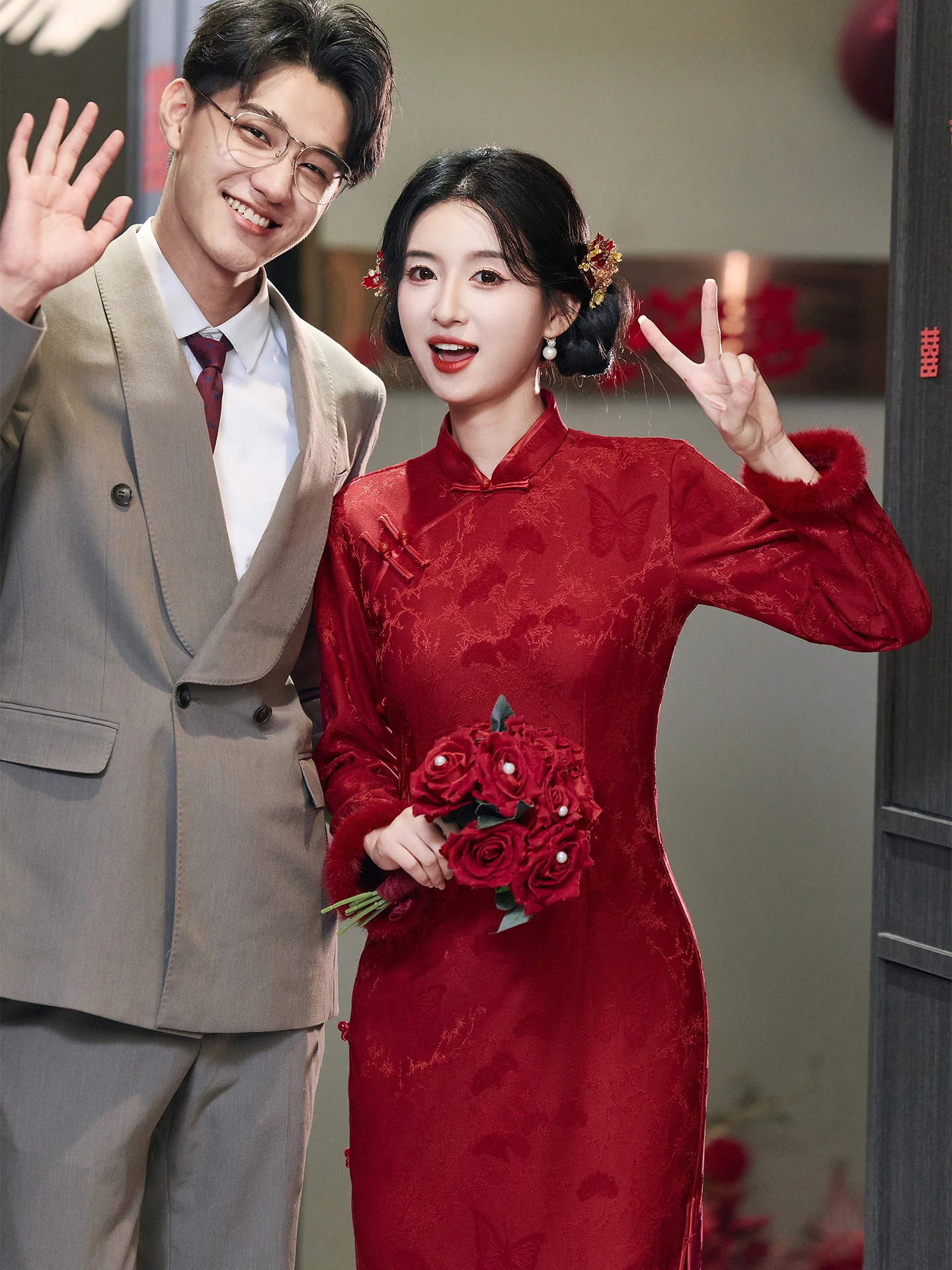 

Новая китайская модель: винно-красное зимнее повседневное платье с флисовой подкладкой в стиле ретро, длинное, с длинными рукавами.