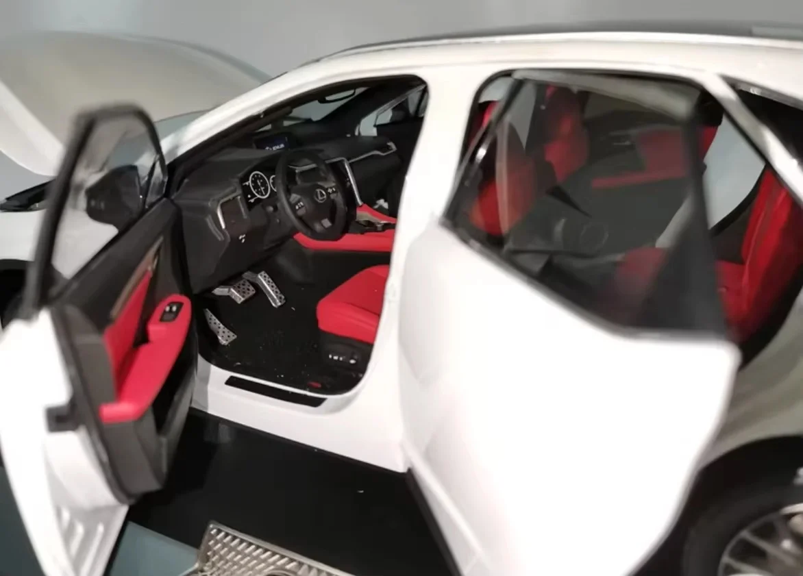 Genuine Premium Lexus Rx200t 1:18 Scale Diecast Off-Road Vehicle Collectible Car Model In Stock For Car Enthusiasts