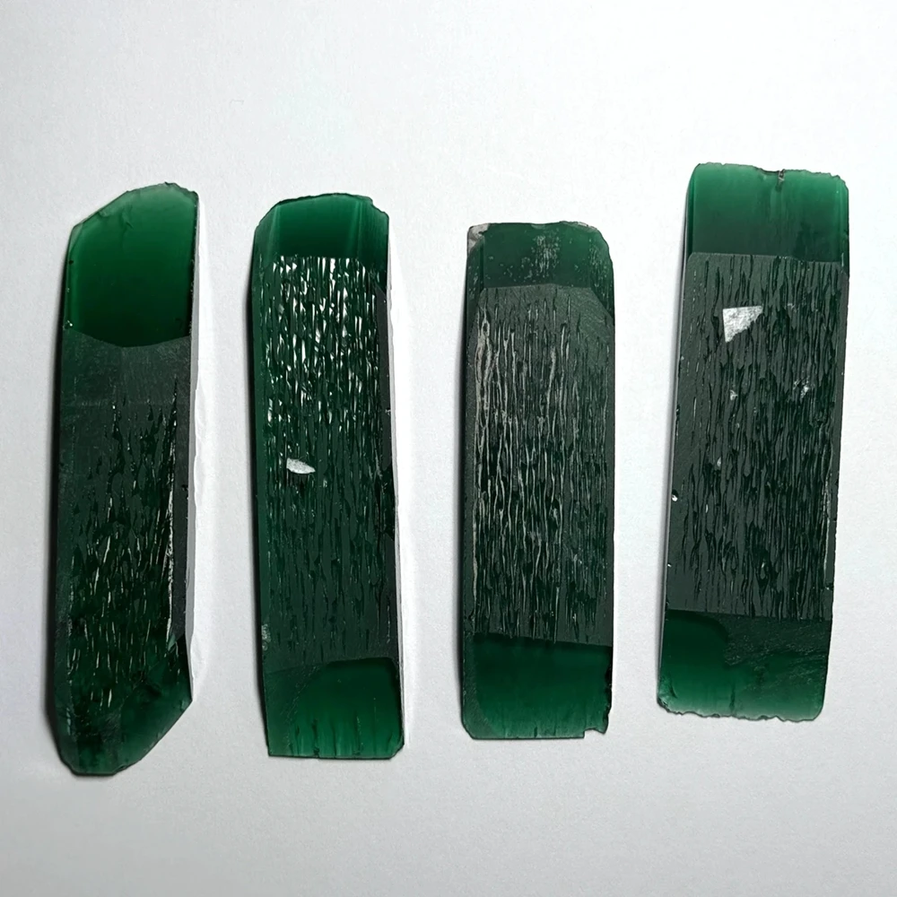 

Lab Zambia Emerald Dark Green Raw Uncut Material Rough Block Stone for Jewelry