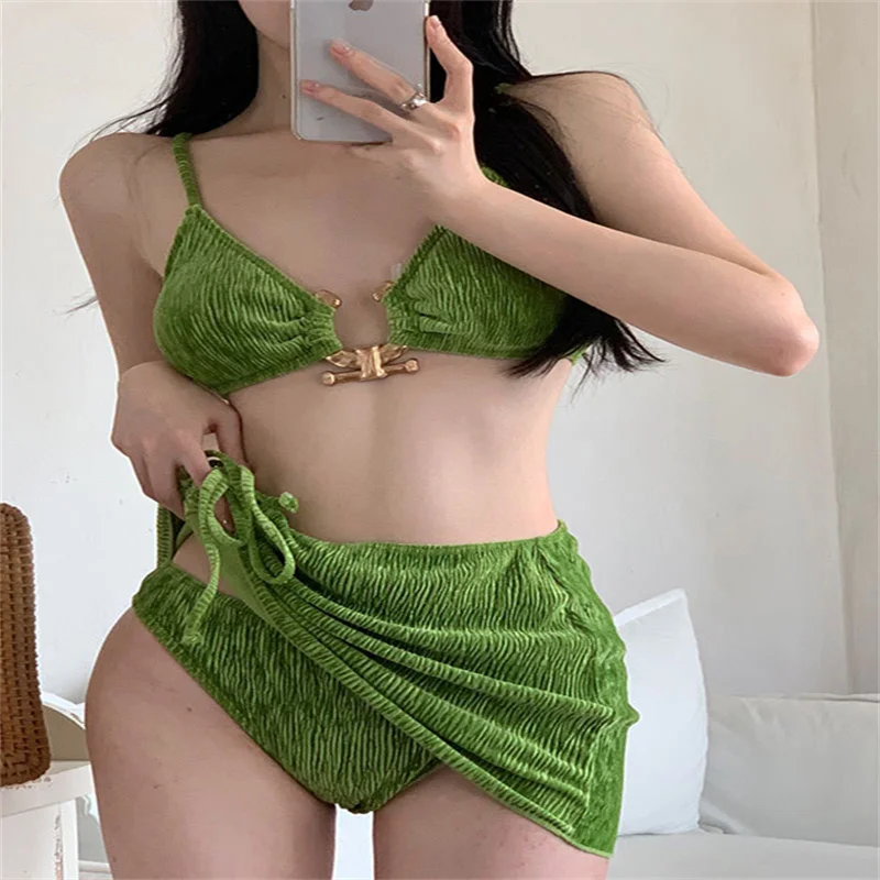2025 Swimsuit Female Sexy Bikini Tender Green Velvet Three Piece Set Ins Style White Sexy Split Swimsuit Vacation Hot Spring