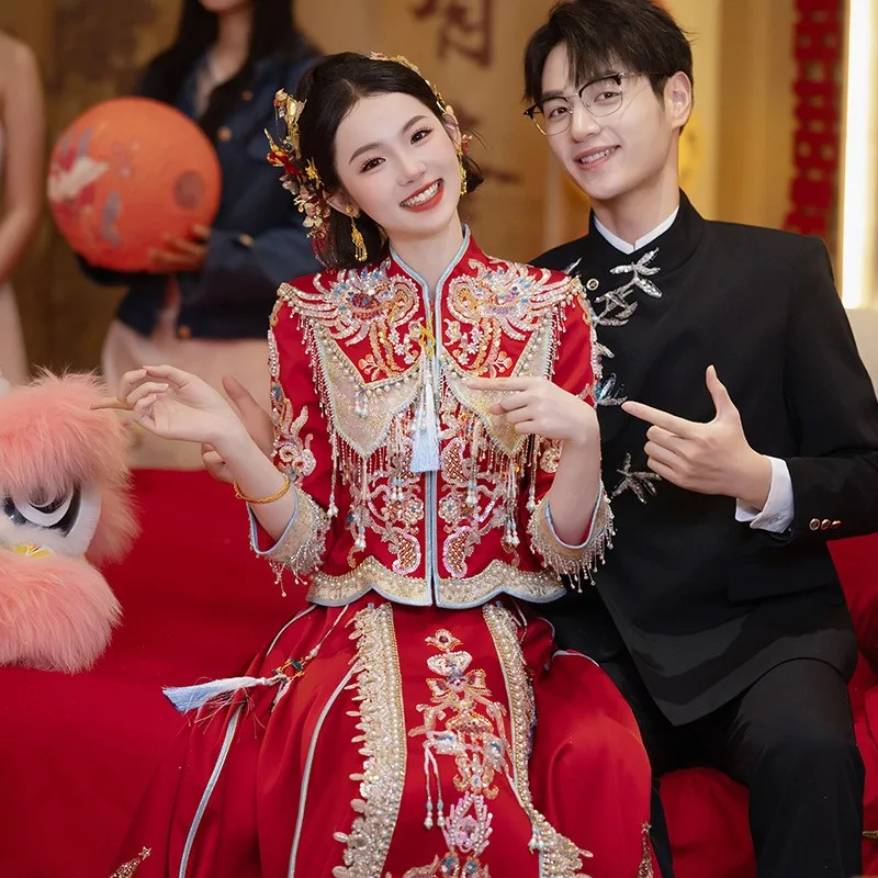 New Chinese-style dragon and phoenix gown wedding dress