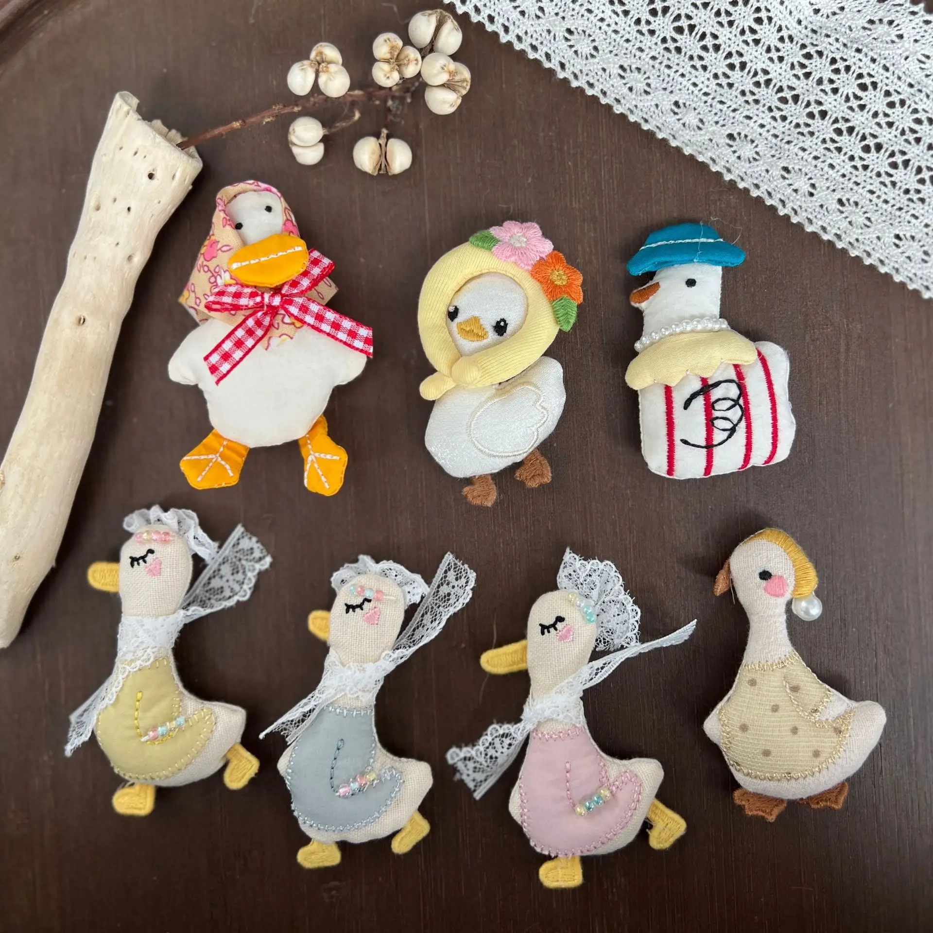 Korean Duck Brooch 1PCS for Kids Cartoon DIY Bag Shoe Sock Clothing Hair Clip Accessory Decor Durable Kit