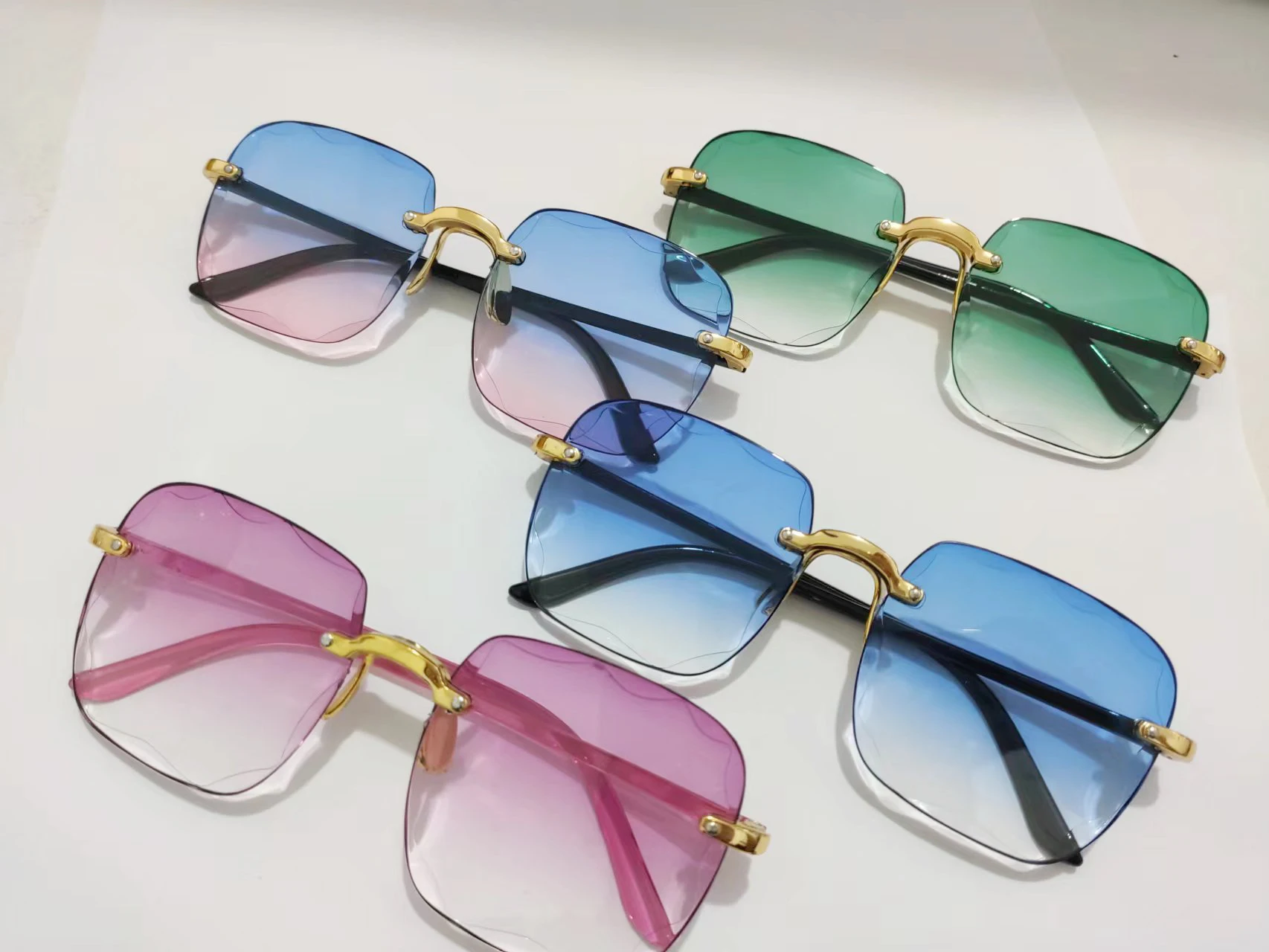 Sonnenbrillen für Damen, randlose Sonnenbrillen mit Diamantschliff-Gläsern, Markendesigner Ocean Shades Vintage Damenbrillen, Eyewear – Detail 15