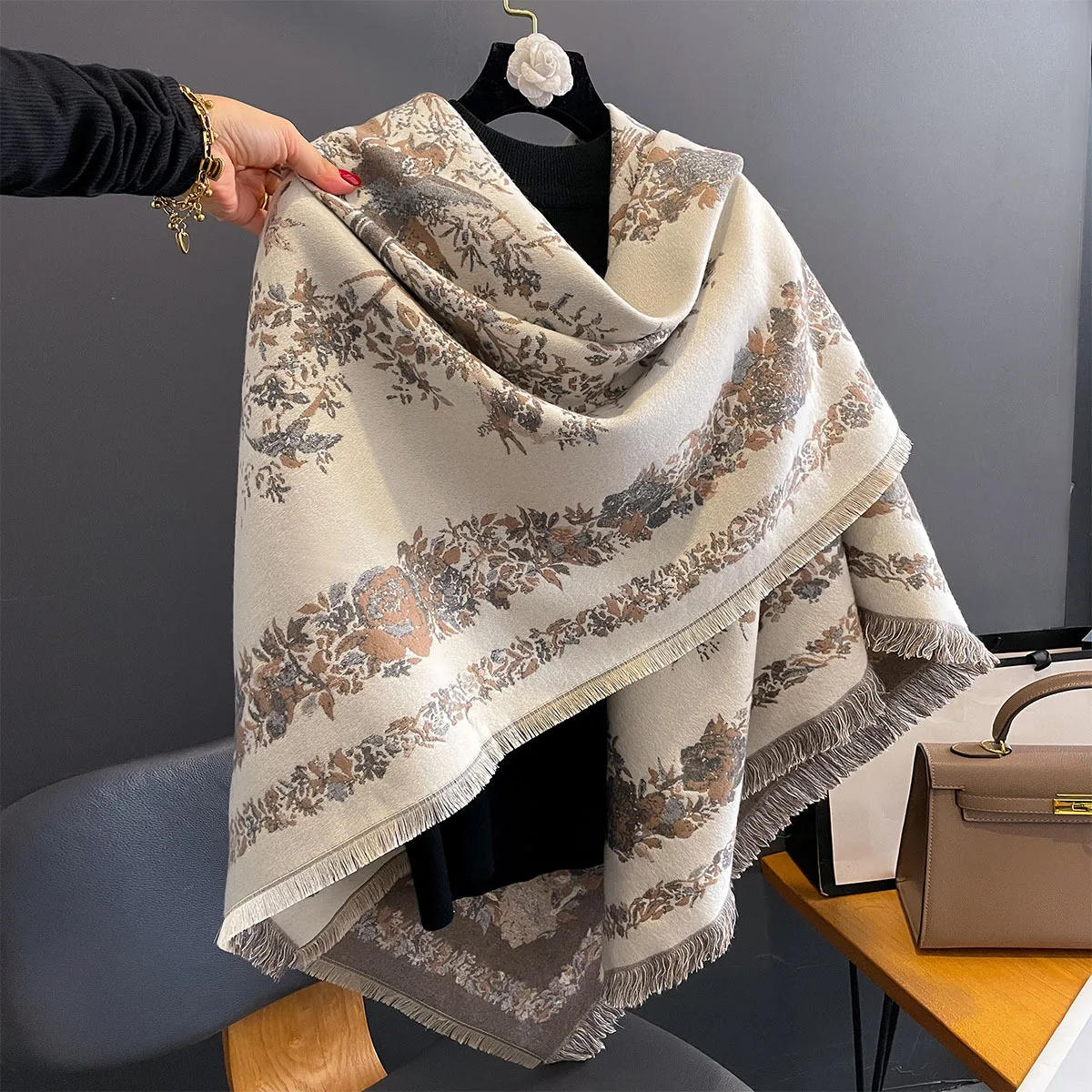 New Autumn Winter Women Wrap Cashmere Pashmina Shawl Lady Thick Wrap Scarves Fashion Vintage Print Scarf Bufanda Echarpe Blanket