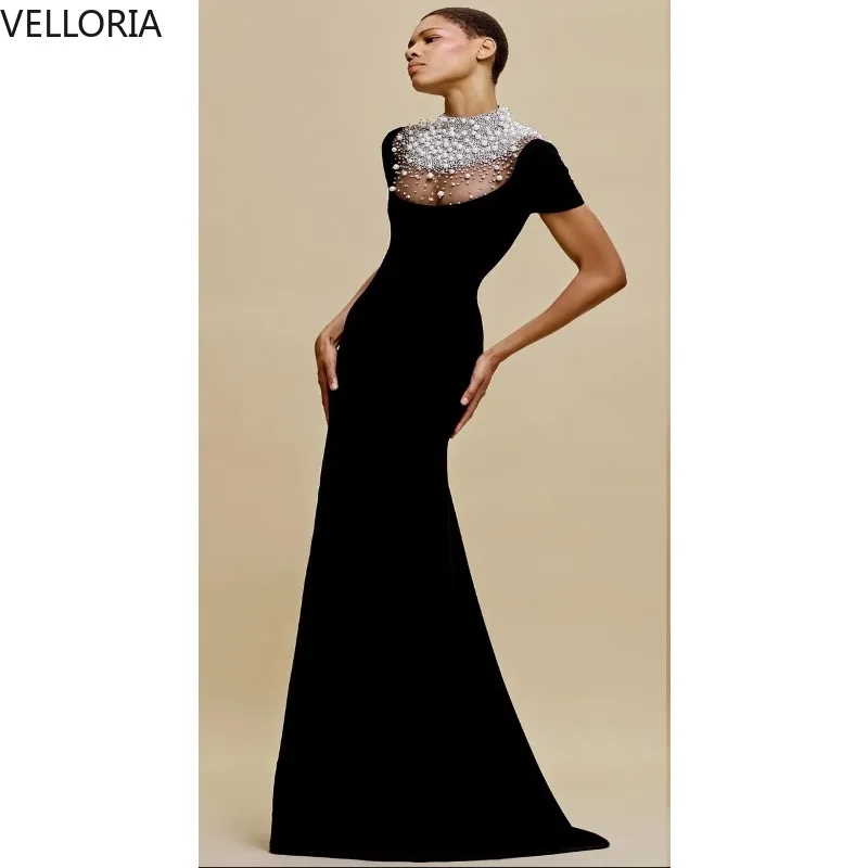Abito da festa elegante 2026 Abito da ballo Collo alto Perle Perline Tulle Raso Sirena Abito da sera formale Vestdos De Fiesta Personalizzato