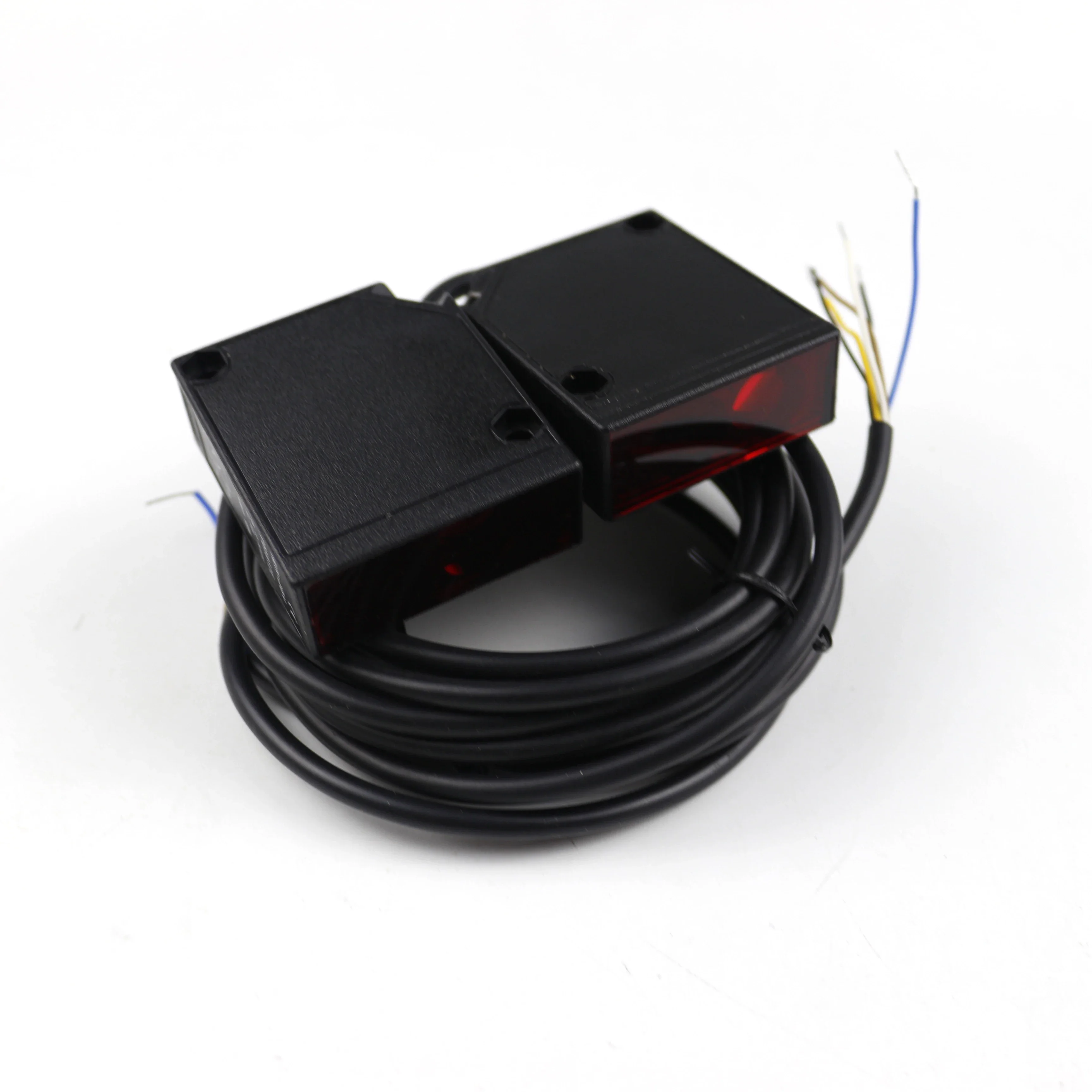 LR-TB5000C Amplifier Built-in Type TOF  Sensor NPN/PNP Can Switch 20-30 VDC Excellent Testing Capability