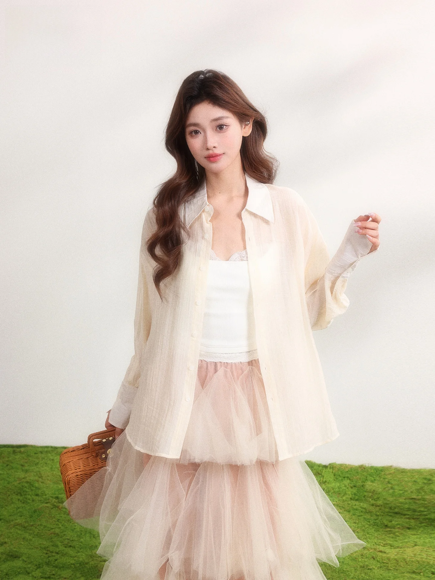 

Loose Fit Yellow Long Sleeve Shirt Women's Casual Style Button up Design College Atmosphere Spring Summer New Arrival