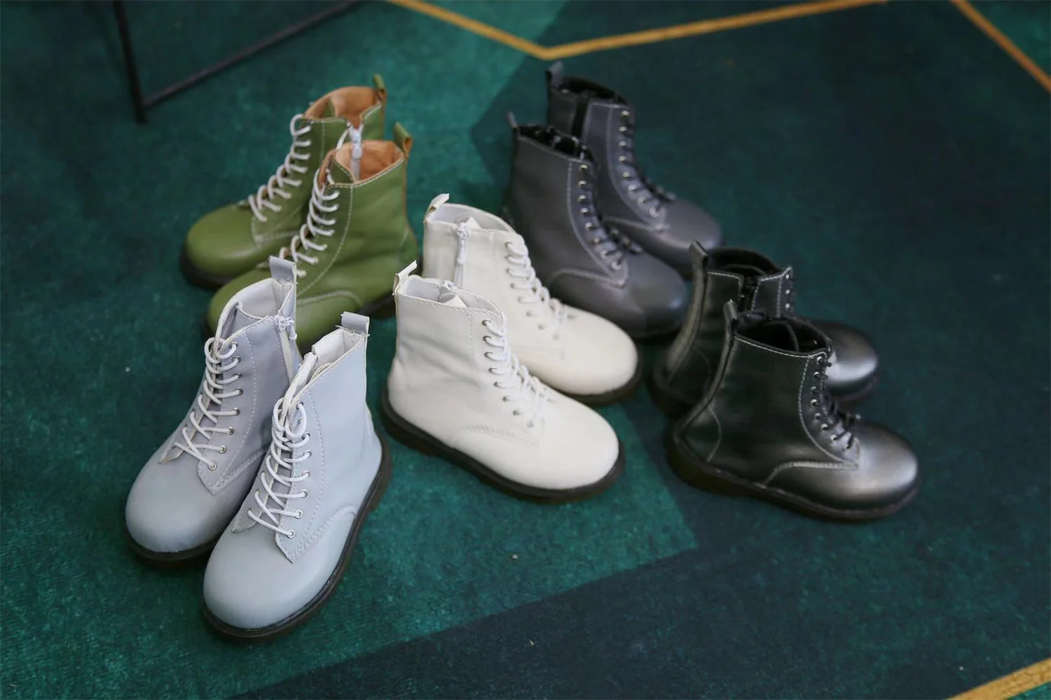 Sapatos de boneca bjd 1/3, bonito, sola macia, bico redondo, cano alto, multicolorido, preto, azul, verde, couro, botas de tornozelo, presente, acessórios de boneca