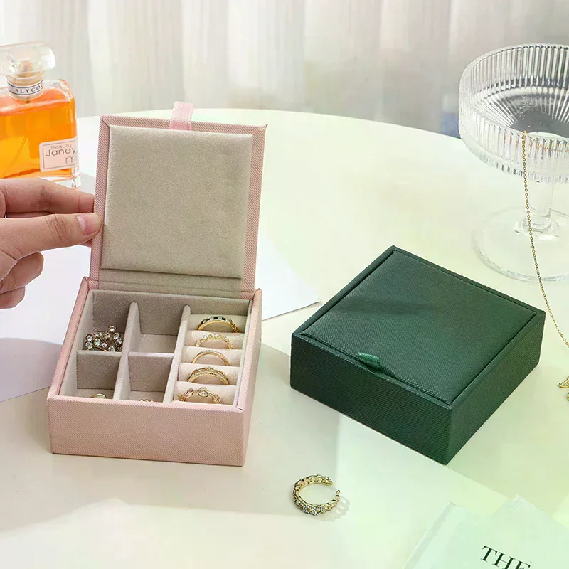 Portable Round Jewelry Box Mini Pu Leather Case For Rings Earrings Necklaces