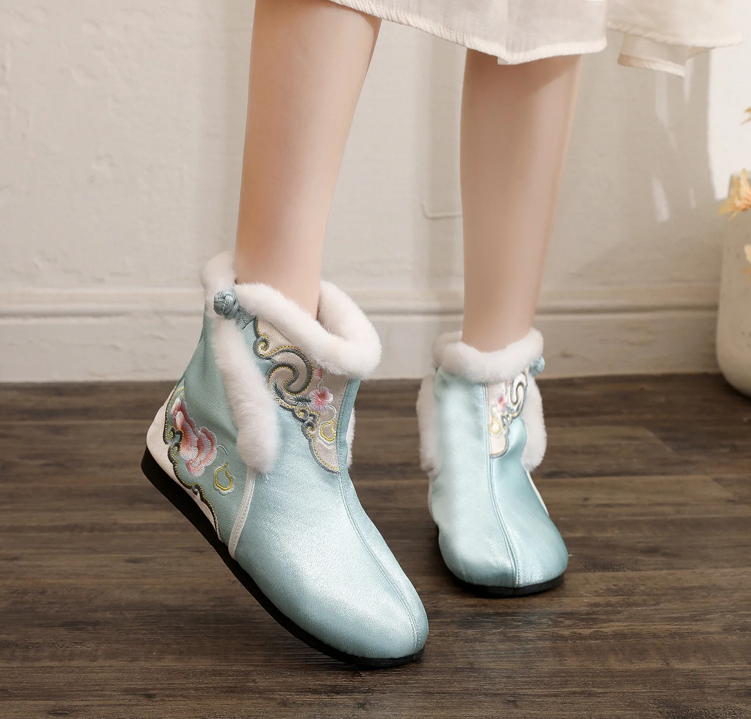 Traditional Beijing-style cloth shoes simple cheongsam-style shoes comfortable ethnic-style women's shoes with a touch of elegan