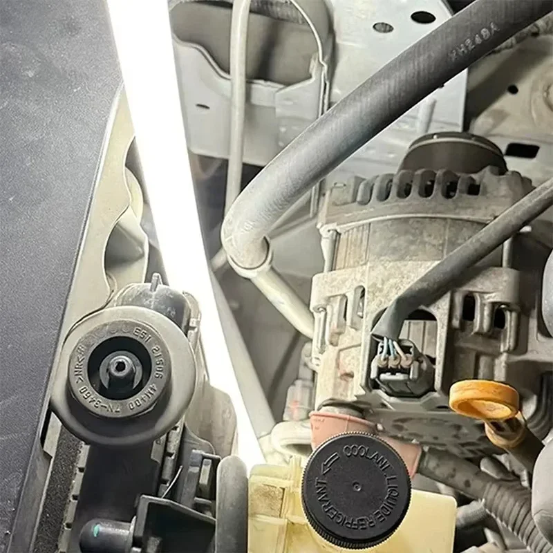 Neue flexible LED-Taschenlampe mit hoher Lumenleistung, wiederaufladbar, professionelles Arbeitslicht, tragbares Werkzeug für die Autoreparatur – Detail 7