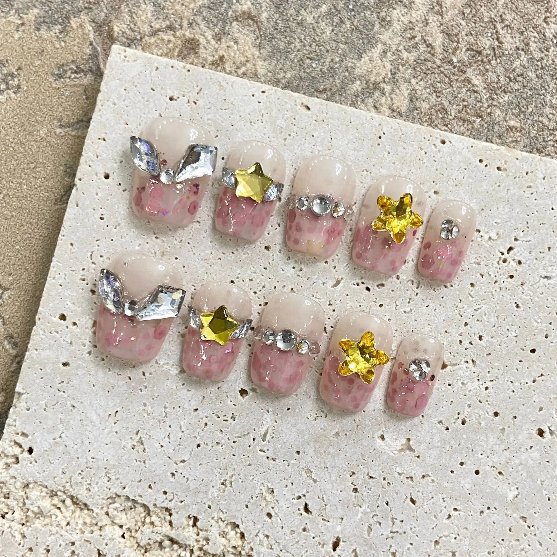 10-pecas-de-adesivos-de-unha-quadrados-curtos-artesanais-com-bolinhas-rosa-e-design-de-estrelas-com-strass-unhas-posticas-adoraveis-para-manicure-pronta-para-usar