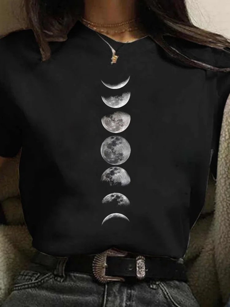 Plus Size New Funny Moon Print T Shirt Women White and Black Shirts Fashion Round Neck Short Sleeve T-Shirt Summer Tees