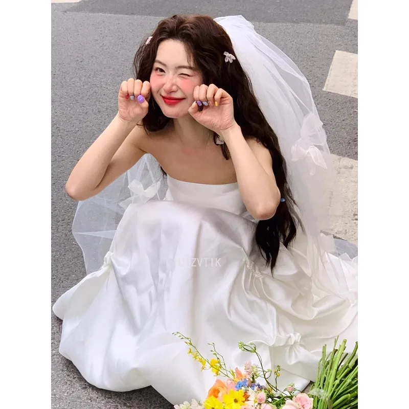 Blanco simple una línea vestidos de novia Corea satén fotos sesión vestido vestidos de novia blanco fuera del hombro vestido de fiesta personalizado 2025