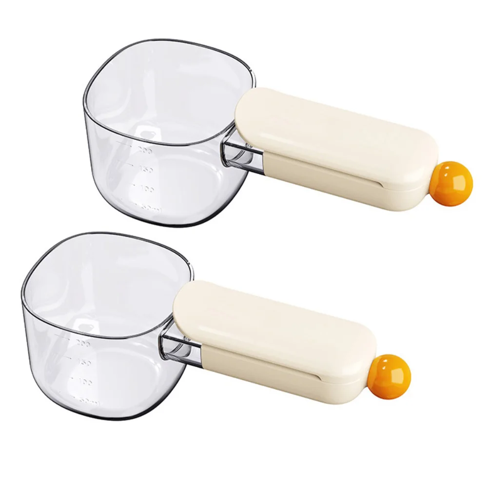 

2PCS Pet Feeding Spoon Multifunctional Pet Feeding Spoon Rice Scoop Dog Food Scoop With Sealing Clip Yellow，pink，white Scoops