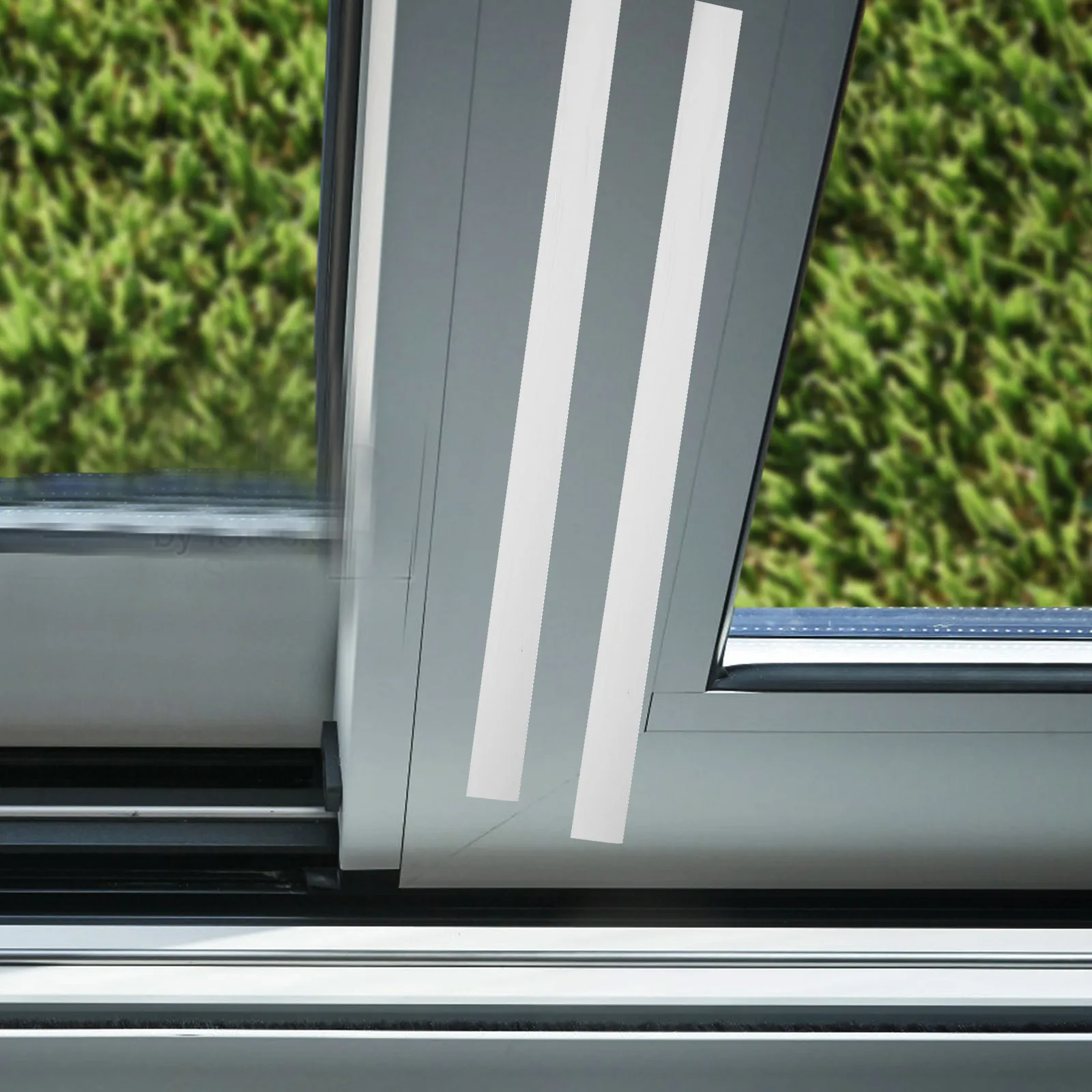 Película adhesiva para ventanas para protección de puertas y ventanas durante pintura y renovación de láminas de plástico para pintar