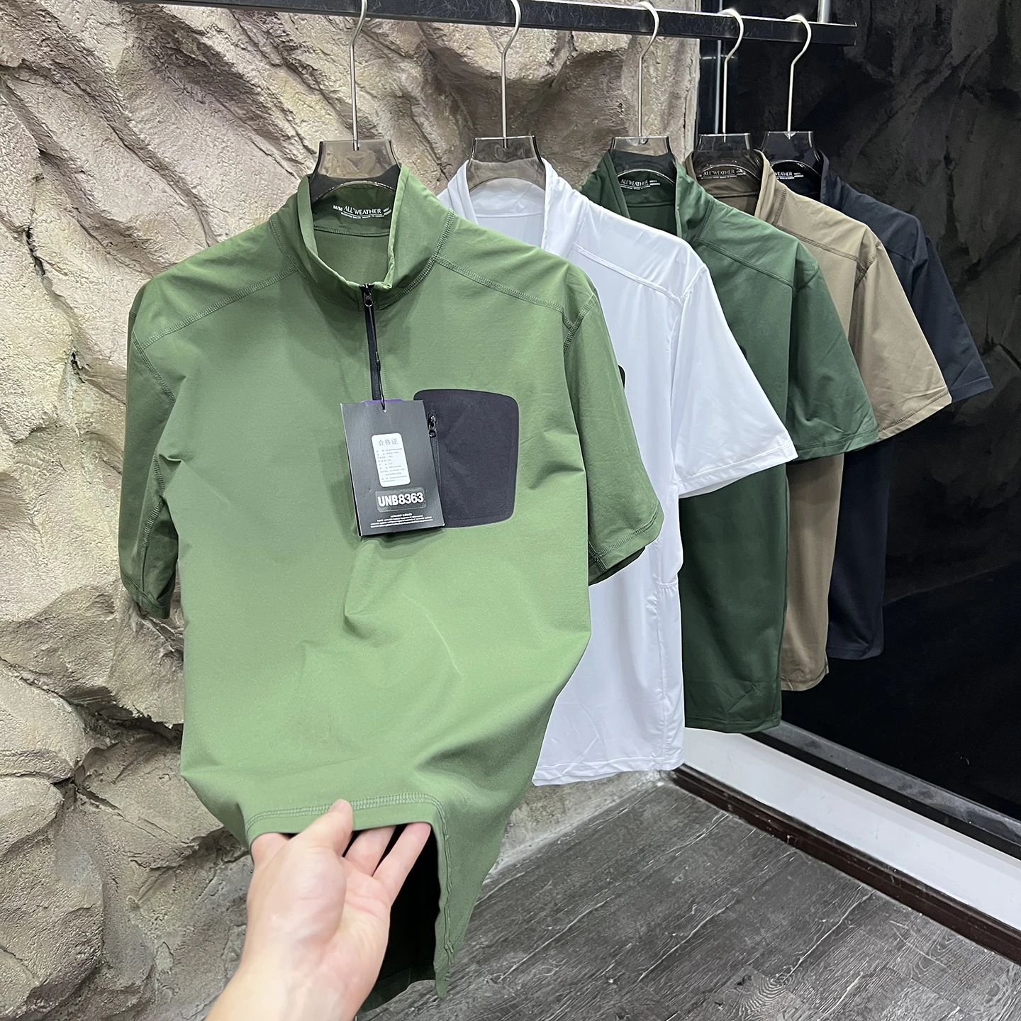 アウトドア メンズ オルト スヴェ Tシャツ カジュアル ジップ付き 伸縮性 ポリエステル クイックドライ 夏 ファッショナブル ベーシック ラウンドネック トップス