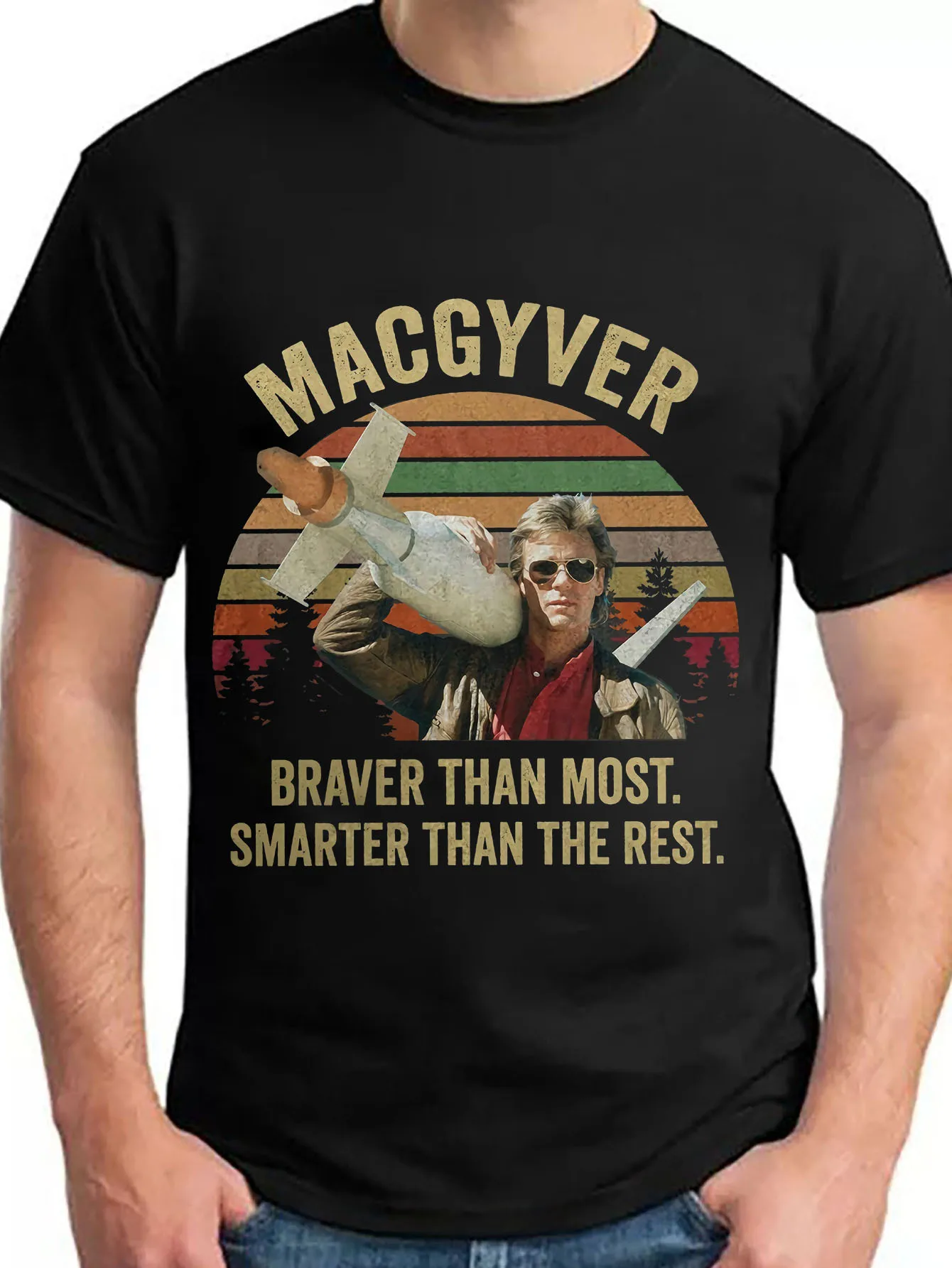 ماكجيفر ماكجيفر برنامج تلفزيوني ريتشارد دين الملابس الجمالية مضحك تي شيرت رجالي رجالي مصمم الملابس صديقها Gif AMK11386