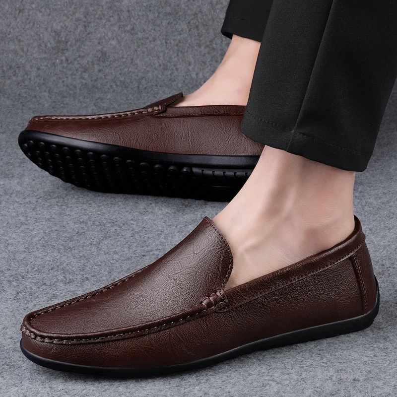 Echt lederen loafers heren ontwerp mocassin mode slip op zachte platte casual herenschoenen volwassen mannelijke schoenen handgemaakte bootschoenen