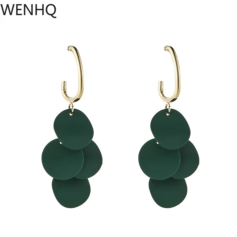 WENHQ New Arrival Green Color Metal Drop Clip on Earrings No Pierced for Women Fashion Mosquito Coil Ear Clip Jewelry Accessory