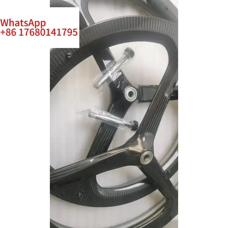 A Pair Sturdy And Lightweight Carbon 24-inch Wheels Wheelchair Three-spoke Carbon Wheels 24-inch