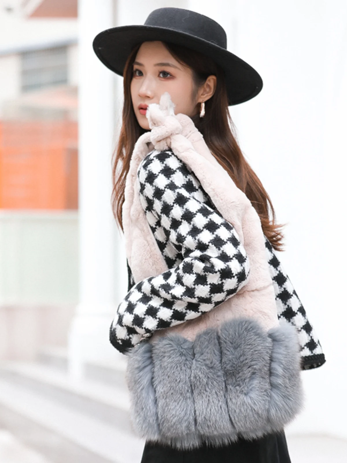 Autumn And Winter Original High Quality Fur Women's Bag Luxury Noble Personality Fox Hair Bucket Type Single Shoulder Bag Trendy