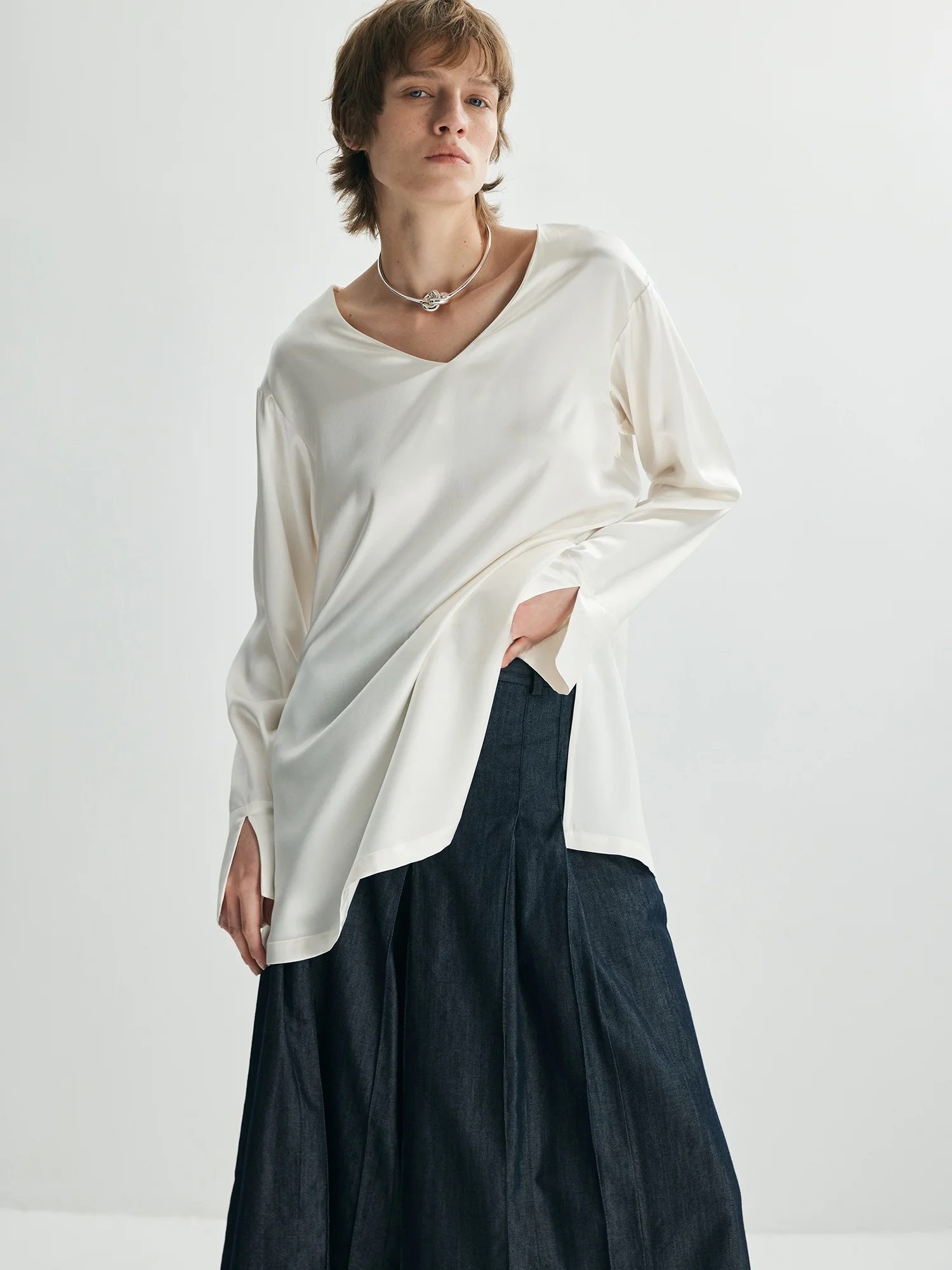 

in Credible Satin V-ne mat Casual Loose Drapey irt Versatile Straight-cut Long-sve Pure-color OL Sle Women's ...